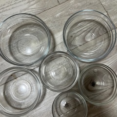 大きさ違いガラスボールセットの画像