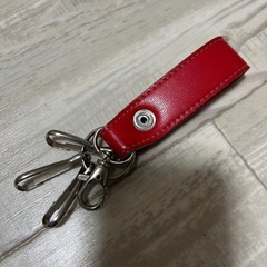 赤のキーリングの画像
