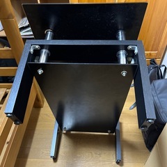 ガラステーブルの画像