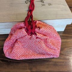 浴衣、着物用巾着袋、髪飾り、浴衣用下駄の画像