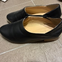 試着可能24.5靴　黒の画像