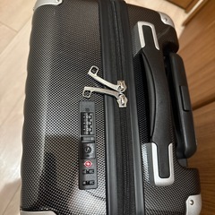 キャリーケース スーツケース 31L カーボンブラックの画像
