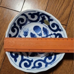 有田焼のお皿の画像