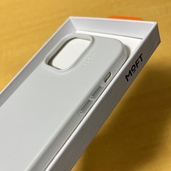MOFT ホワイト iPhone用ケースの画像