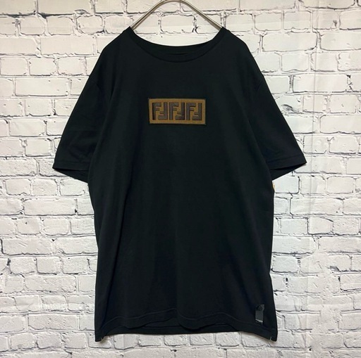 正規品 FENDI Tシャツ