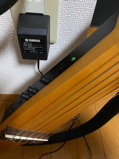 サイレントギター　ギター