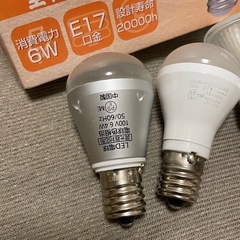 小さな電球が必要な方！！8個40-60wの画像