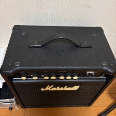 Marshall ベースアンプの画像
