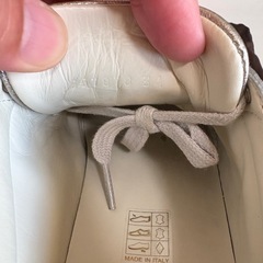 美品✨GUCCI キルティングスニーカー シルバー/レッド/グリーン 蜂の画像