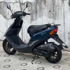 大人気セール‼️安心のバッテリー新品✨️フロントタイヤ新品✨️嬉しいシート張替え♪オイル満タン補充済み🈵オイル交換不要⭕️継ぎ足しだけで🆗2サイクルでパワフルな走り💨AF34 ライブディオ✴の画像