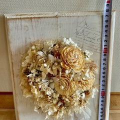 フラワーアレンジ壁掛けの画像
