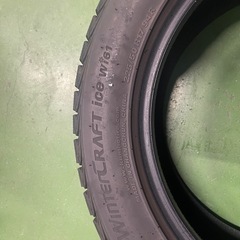 225/50R17 クムホ　スタッドレスタイヤ2本セット　バリ溝　1ヶ月使用　2024年製造　ベンツ　ボルボ　ワーゲン　　スバル　トヨタ　ホンダの画像