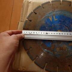 現状品 エンジンカッターの刃 ダイヤモンドカッター 300mm 穴径22mm 30cm 12インチ コンクリートカッターの画像
