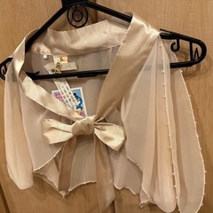 結婚式 参列 ドレス 羽織の画像