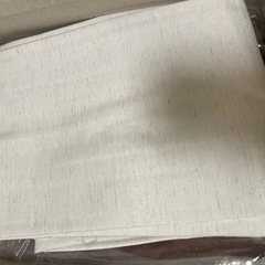 新品！！遮光カーテン厚手・白ベージュホワイト　120x210cmの画像