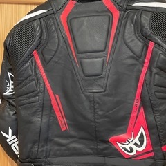 BERIK レザージャケットの画像