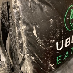 冷凍食品の買い出し、アルバイトに。UberEats バッグの画像