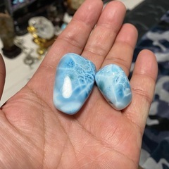ラリマー原石の画像