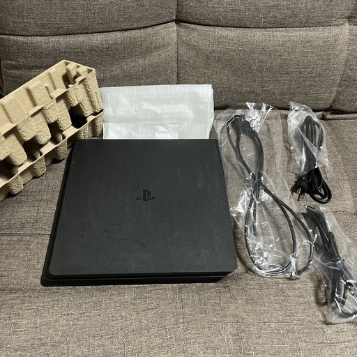【決まりました】PS4 本体　CUH-2200A B01【500GB】