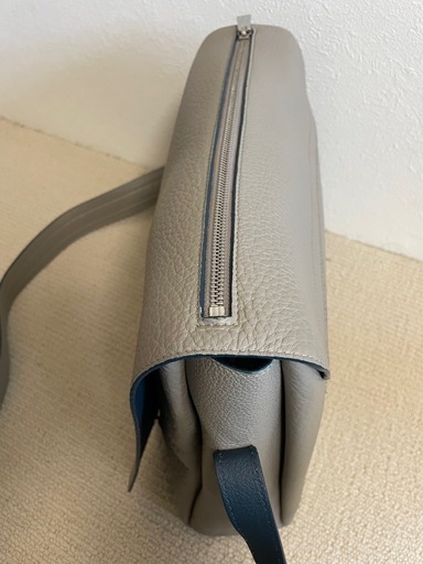 FURLA フルラ　レザーショルダーバッグ