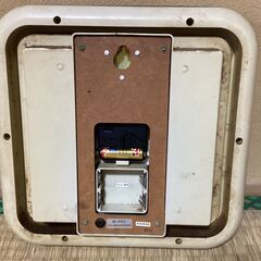 SEIKO 単三電池式壁掛け時計の画像
