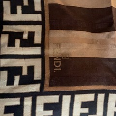 CHANEL・セリーヌ・FENDIスカーフ3点の画像