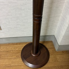 木製コートハンガー、ポールハンガーの画像