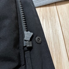 ユニクロ未使用ダウンコートＬの画像