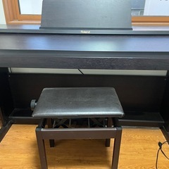 Roland 電子ピアノの画像