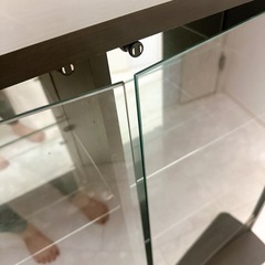 ガラス棚　フィギュア棚　キャビネットの画像