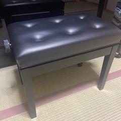 カワイ コンパクトアップライトピアノ 黒艶 調律済み 状態良好 【椅子付き】の画像