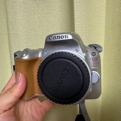 Canon EOS Kiss  X9  美品カメラ・レンズセットの画像