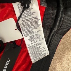 新品未使用 タグ付き DIESEL 赤のスポーツ用ショートパンツ XLの画像