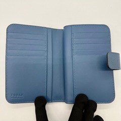 FURLA 未使用級 二つ折り財布の画像