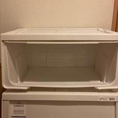 蓋付きプラスチック　衣装ケース　4ケース　　　の画像