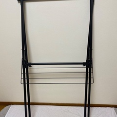 お値下げ中！室内物干し竿　折りたたみ可能の画像