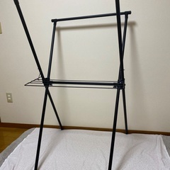 お値下げ中！室内物干し竿　折りたたみ可能の画像