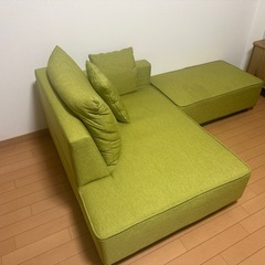 ソファの画像