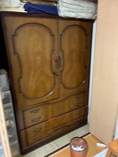 値上げ　3万お支払いします。ビンテージ家具ダンス　4点