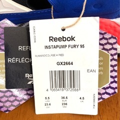 Reebok インスタポンプ シューズ 新品タグ付き  US5.5(23.6cm) ブラック×ブルー×チェリーの画像