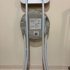 折りたたみチェア ベージュの画像