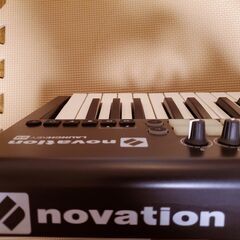 Novation Launchkey 25 MK2 MIDIコントローラーの画像