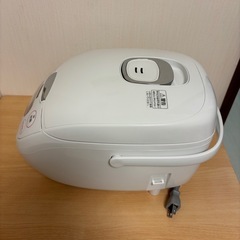 ヤマダセレクト　マイコンジャー炊飯器の画像