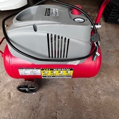 オイルレス コンプレッサー 22L 100V 動作品の画像