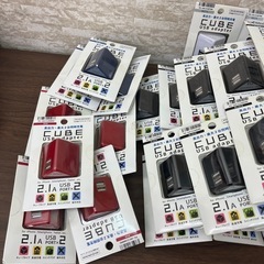 【新品50個セット】PG-UAC21A USB電源アダプタ 2ポートの画像