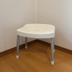 ニトリ　お風呂用品　椅子　アルミの画像