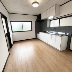 【和歌山市紀三井寺】戸建賃貸🏠4DK！車2台駐車🚗リノベ済✨ ペ...