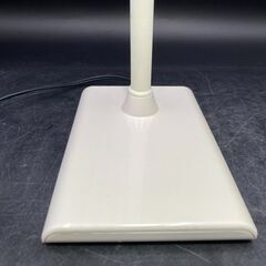 【⭐️全額返金保証⭐️】★オーム電気 LEDデスクランプ ODS-LS16-W 2017年製の画像