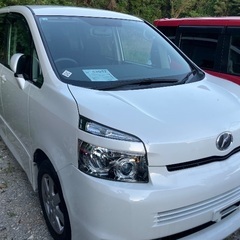 トヨタ ヴォクシー ZS、ZRR70W
