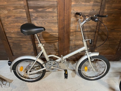 折りたたみ自転車　シルバー　16インチ